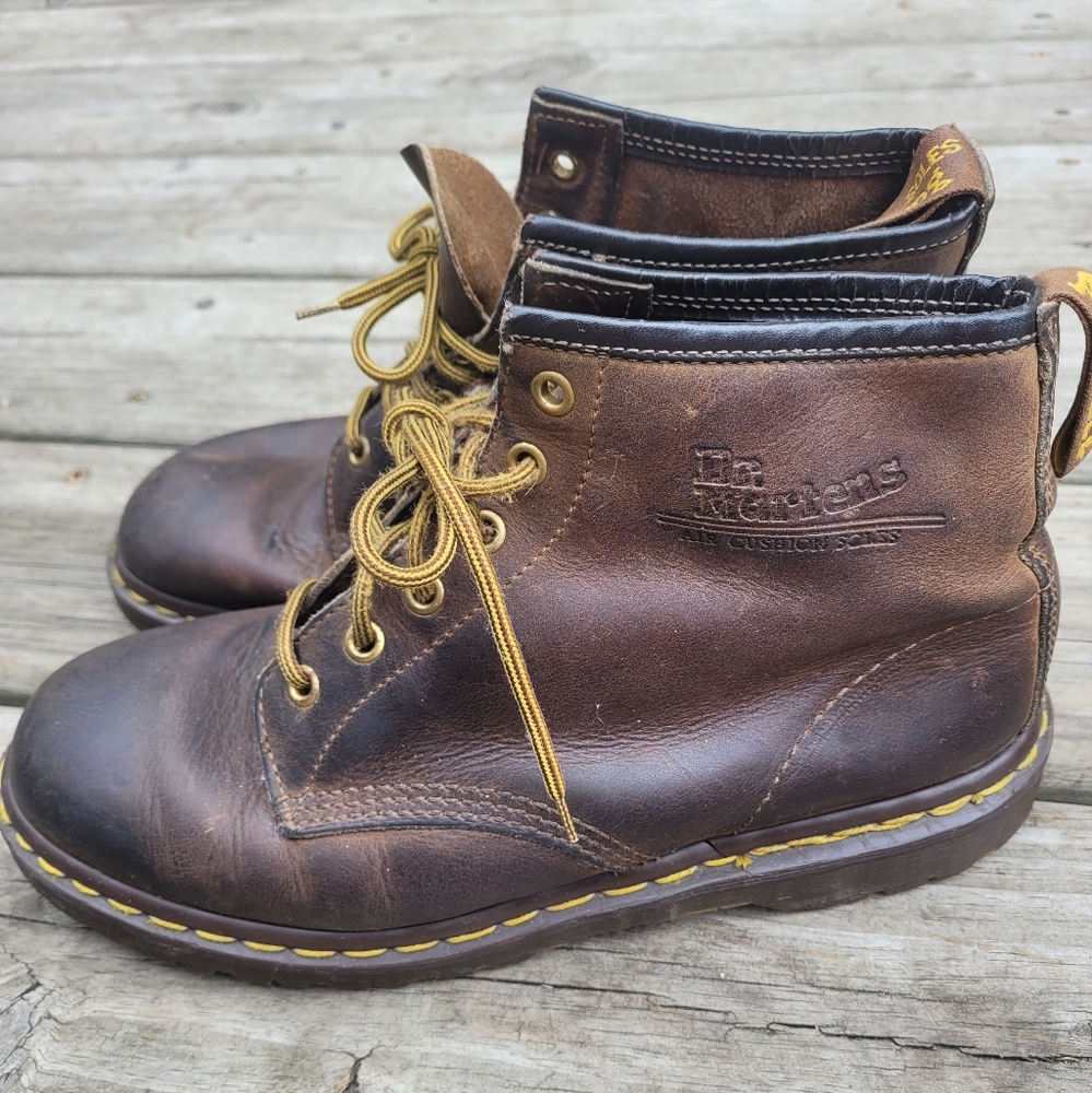 Vintage 90s Dr Martens Brown Boots Made in England Doc Martens Sz 8 AW004 RARE!!